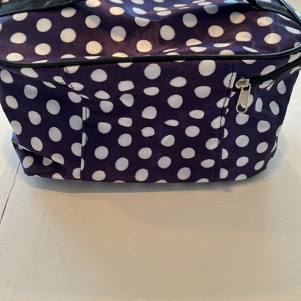 Purple with white polka dots, small soft-sided train case - Picture 4 of 8
